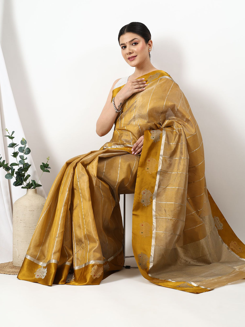Suvarnarekha - Chanderi Silk Saree
