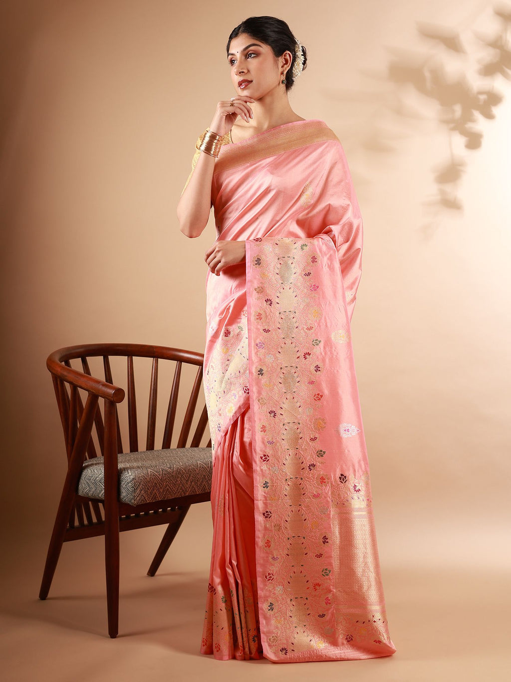 Meenakari Noor